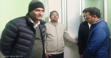 स्वास्थ्य सेवाओं की जमीनी हकीकत परखने जिलाधिकारी पहुँचे उपजिला चिकित्सालय लोहाघाट ओटी कक्ष सुदृढ़ीकरण हेतु प्राक्कलन बनाने के निर्देश