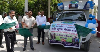 रुद्रपुर: खुरपका-मुंहपका रोग नियंत्रण को 45 दिवसीय टीकाकरण अभियान शुरू, डीएम ने वाहन को दिखाई हरी झंडी