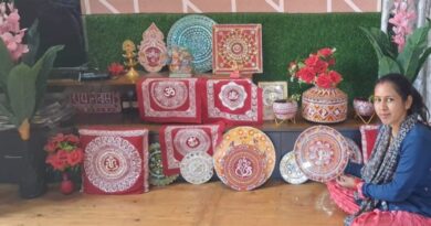 मीना राय ने ऐपण कला को बनाया रोजगार का जरिया पारंपरिक कला से आत्मनिर्भरता की मिसाल बनीं