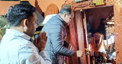जिलाधिकारी मनीष कुमार की मौजूदगी में कलश यात्रा और वैदिक मंत्रोच्चार से गूंजा चम्पावत, भव्य अंदाज में शुरू हुआ गोल्ज्यू महोत्सव-2026