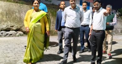 चम्पावत पेयजल परियोजना का डीएम ने किया निरीक्षण, गुणवत्ता व जनसुविधा पर दिया जोर