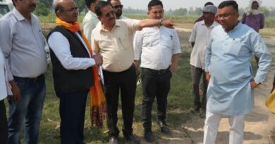 सचिव आपदा प्रबंधन विनोद कुमार सुमन ने किया मेलाघाट क्षेत्र का निरीक्षण, बाढ़ सुरक्षा कार्यों में तेजी के निर्देश