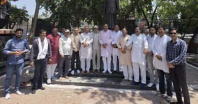 बलिदान दिवस पर डॉ. श्यामा प्रसाद मुखर्जी को किया नमन – गांधी पार्क और जिला कार्यालय में आयोजित श्रद्धांजलि कार्यक्रम में जुटे कार्यकर्ता