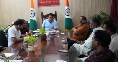 खटीमा को मॉडल नगर बनाने की तैयारी, डीएम नितिन सिंह भदौरिया ने दिए सख्त निर्देश
