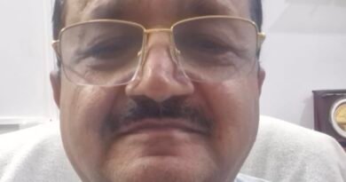 भ्रामक अफवाहों पर ध्यान न दें, जिले में पर्याप्त मात्रा में उपलब्ध हैं रासायनिक उर्वरक: वीके यादव