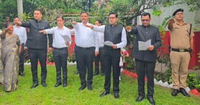 स्वतंत्रता दिवस पर शहीदों को नमन, सेनानियों व परिजनों का सम्मान
