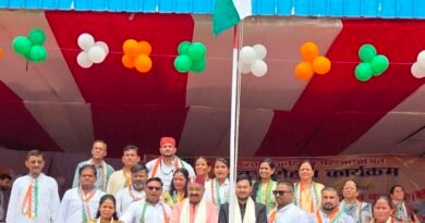 टनकपुर में धूमधाम से मनाया गया 80वां स्वतंत्रता दिवस, उत्कृष्ट कार्य करने वालों को किया सम्मानित