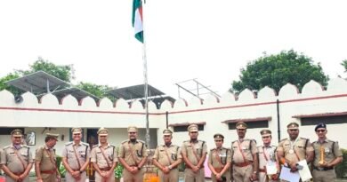 80वें स्वतंत्रता दिवस पर एसएसपी अजय गणपति ने किया ध्वजारोहण, शहीदों को किया नमन