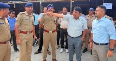 किच्छा नगर निकाय चुनाव की तैयारियां पूरी, स्ट्रांग रूम की सुरक्षा व्यवस्था पर डीएम की पैनी नजर डीएम नितिन सिंह भदौरिया ने नवीन फल मंडी स्थित स्ट्रांग रूम का किया निरीक्षण, अधिकारियों को दिए आवश्यक दिशा-निर्देश