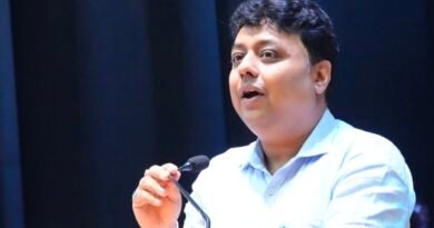 स्थलीय निरीक्षण के बाद ही दाखिल-खारिज करें और प्रमाण-पत्र जारी करें: जिलाधिकारी