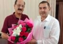 स्वास्थ्य मंत्री से मिले सीएमओ, जिले की स्वास्थ्य व्यवस्थाओं का रखा रिपोर्ट कार्ड चिकित्सकों और पैरामेडिकल स्टाफ की कमी जल्द दूर करने का मिला आश्वासन