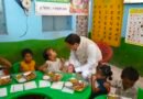 आंगन मिलन कार्यक्रम में पहुंचे मुख्यमंत्री धामी, बच्चों को दुलारा और गर्भवती महिलाओं को बांटी पोषण किट कोई बच्चा कुपोषित न रहे, स्वस्थ एवं सशक्त उत्तराखंड का विकल्परहित संकल्प : मुख्यमंत्री