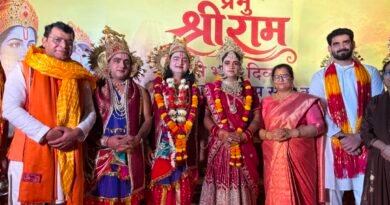 जनकपुरी की तर्ज पर सजा विधायक शिव अरोरा का आवास, धूमधाम से हुआ श्रीराम-सीता विवाह मुख्य रामलीला की राम बरात का पुष्पवर्षा और फूल-मालाओं से भव्य स्वागत, माता सीता की विदाई के प्रसंग पर भावुक हुए विधायक