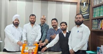 कुमायूं युवा प्रेस क्लब ने 18वीं बार मनाई सरदार पटेल की जयंती, गंगवार बोले- युवा पीढ़ी महापुरुषों के आदर्शों को अपनाए