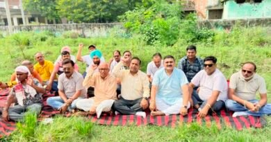 15 अक्टूबर की डेडलाइन तय, फिर 3 अक्टूबर को धरना क्यों? सड़क निर्माण को लेकर कांग्रेस के प्रदर्शन पर उठे सवाल, PWD को काम पूरा करने का मिला समय